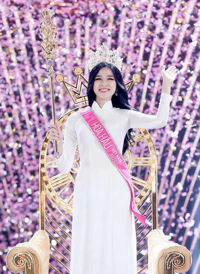 Khoảnh khắc đăng quang của Hoa hậu Việt Nam 2020 Đỗ Thị Hà