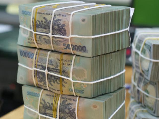 Kinh doanh - Nhân viên ngân hàng “tạo” ra cả trăm triệu đồng mỗi tháng