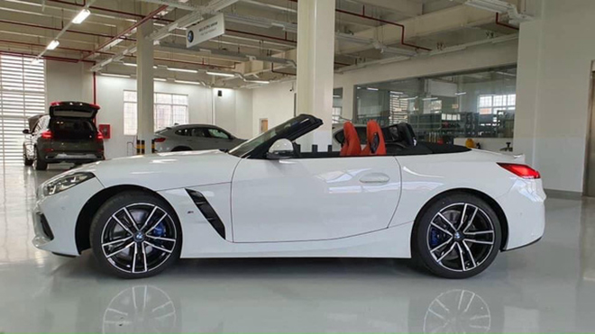 Cận cảnh BMW Z4 2020 chính hãng đầu tiên tại Việt Nam, giá khoảng 3,3 tỷ đồng - 3