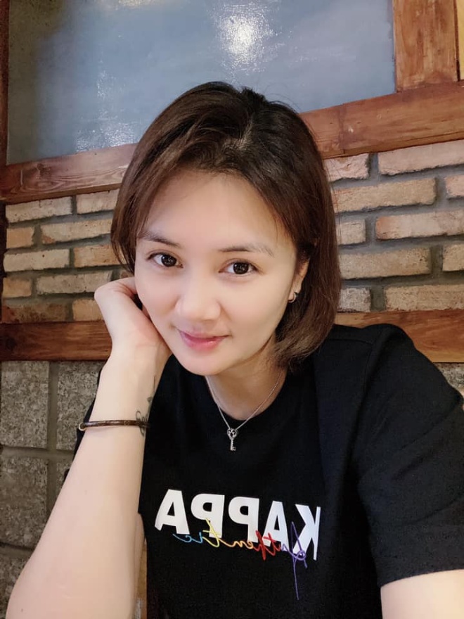 Hoa khôi Kim Huệ sở hữu nhiều câu "thả thính" táo bạo và hài hước