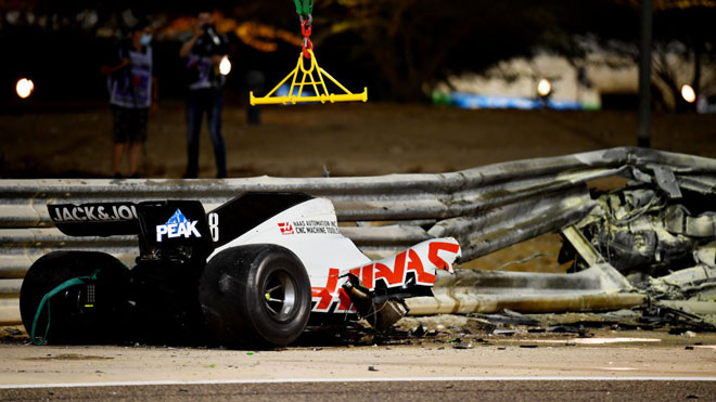 Grosjean thoát nạn sau vụ tai nạn kinh hoàng