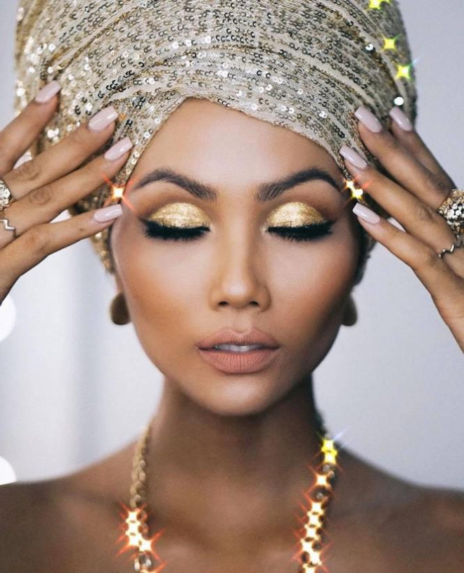 Mai Phương Thuý nóng bỏng với áo tắm, vóc dáng vẫn hoàn hảo sau 14 năm đăng quang - 6