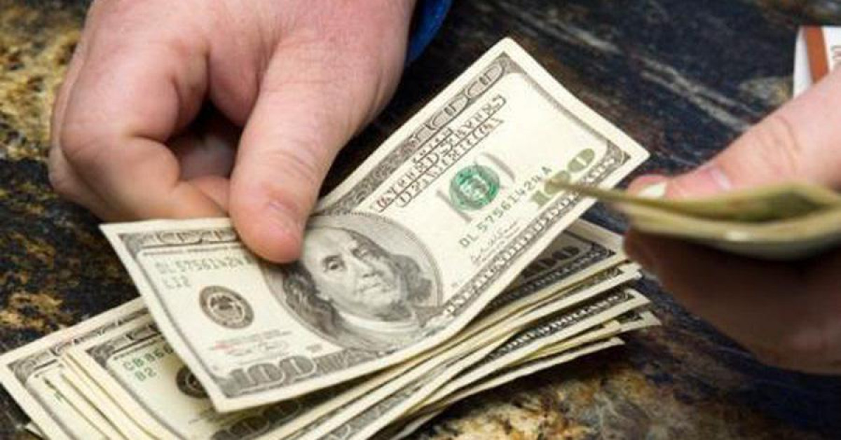 Pháp luật - Đánh tráo tiền âm phủ, nữ giúp việc "cuỗm" 5.000 USD của chủ nhà