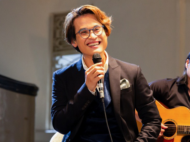 "Cháy vé" concert, Hà Anh Tuấn vẫn làm điều gây choáng