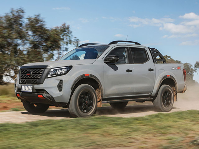 Ô tô - Nissan Navara 2021 được trang bị động cơ mới, giá từ 458 triệu đồng