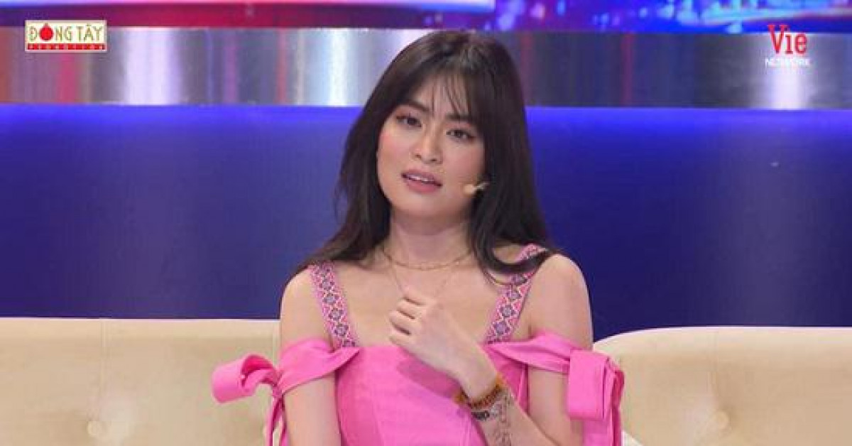 Làm đẹp - Hoàng Thùy Linh xuất hiện với chiếc mũi "khác thường" trên sóng truyền hình?