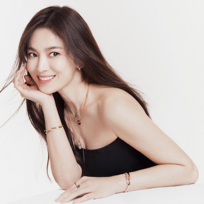 Song Hye Kyo U40 xinh đẹp rạng ngời - 2