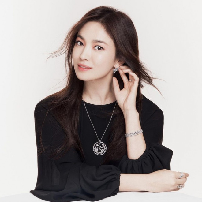 Song Hye Kyo U40 xinh đẹp rạng ngời - 4