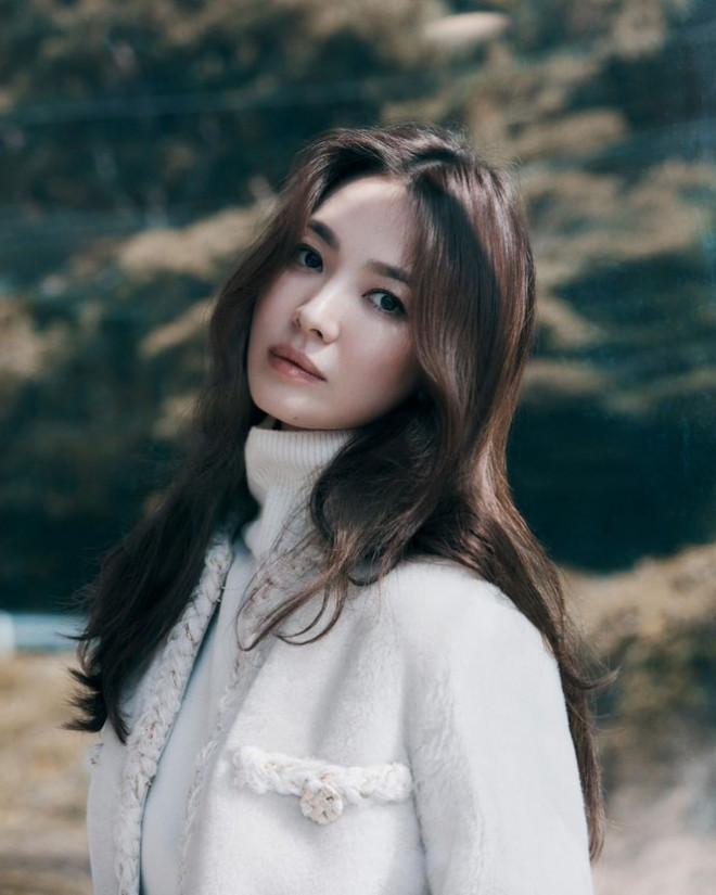 Song Hye Kyo U40 xinh đẹp rạng ngời - 12