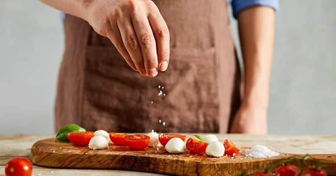 Thực phẩm nhiều muối không tốt cho người suy thận độ 3