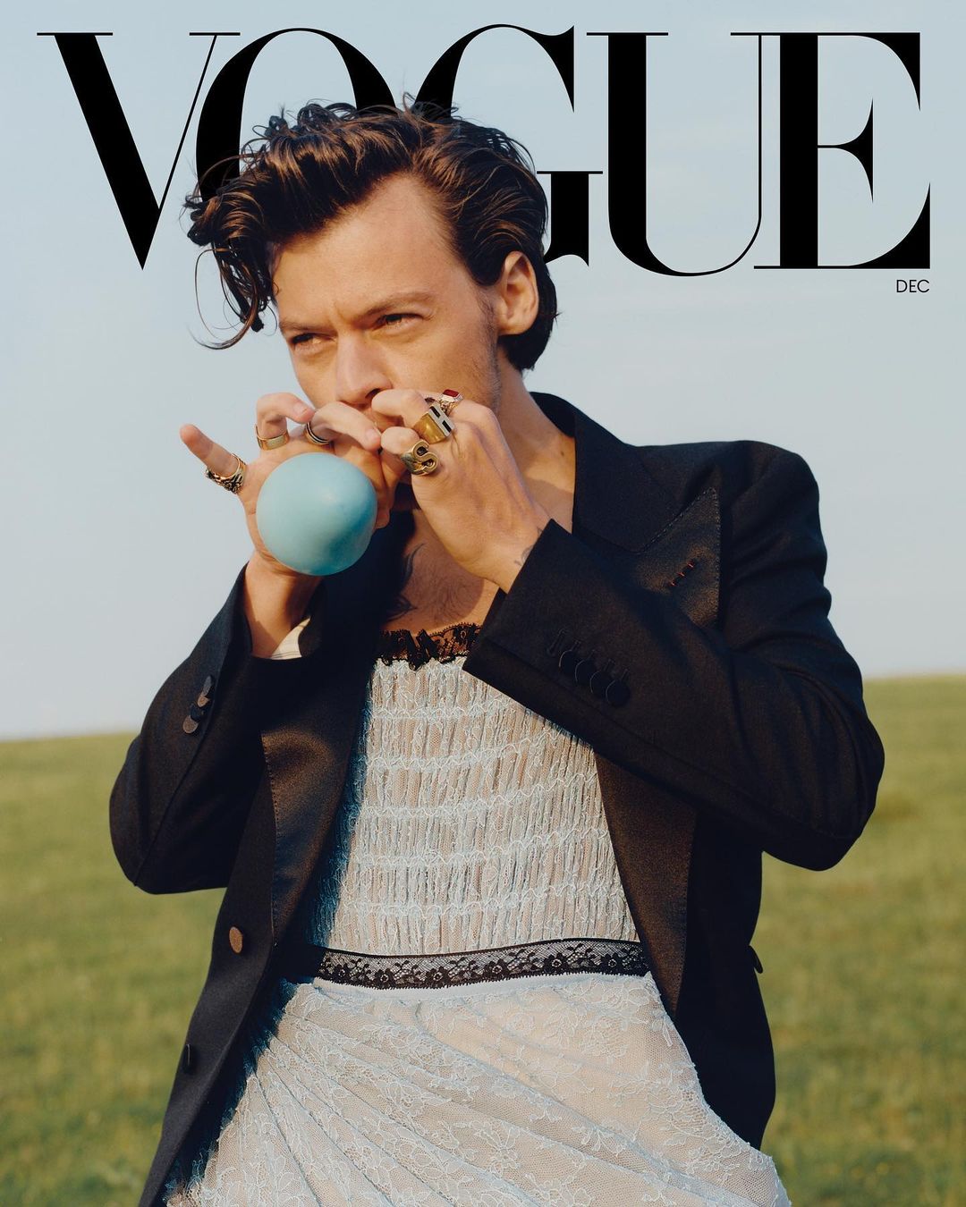 Harry Style và bức ảnh trang bìa tạp chí làm thay đổi thế giới thời trang - 1