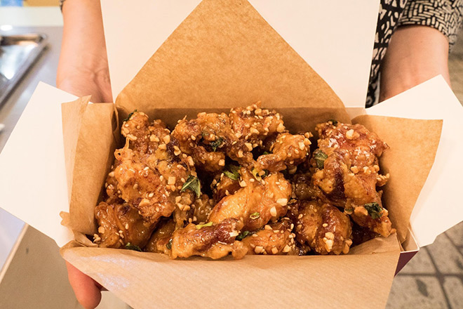 Gà rán tẩm sốt chợ Shingi, Incheon