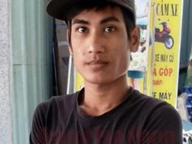 Pháp luật - Kẻ nghi "ngáo đá" đâm chết người đàn ông ngồi trước nhà