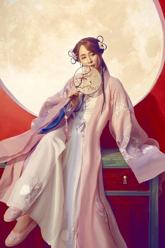 Quỳnh Nga chán mặc gợi cảm, chuyển sang phong cách cổ trang hóa tiên nữ giáng trần - 2