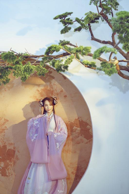 Quỳnh Nga chán mặc gợi cảm, chuyển sang phong cách cổ trang hóa tiên nữ giáng trần - 6