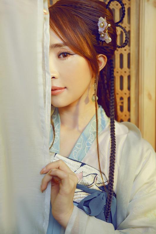 Quỳnh Nga chán mặc gợi cảm, chuyển sang phong cách cổ trang hóa tiên nữ giáng trần - 4