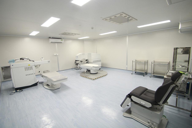 Phòng phẫu thuật tại TPHCM cùng các trang thiết bị hiện đại trong Phẫu thuật Tật Khúc xạ