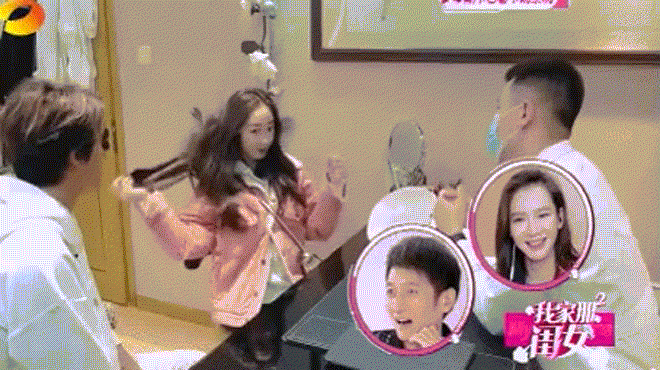 Mỹ nhân rụng tóc giả khi đang mải mê tạo dáng trên thảm đỏ - 9