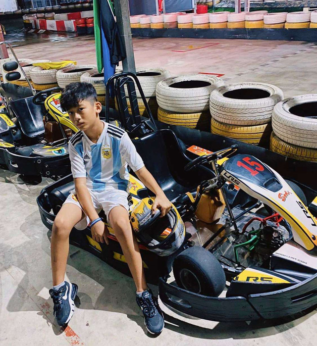 "Nữ hoàng phòng trà" tiết lộ quý tử mới 9 tuổi đã "tính chuyện trăm năm" khiến khán giả bất ngờ - 2