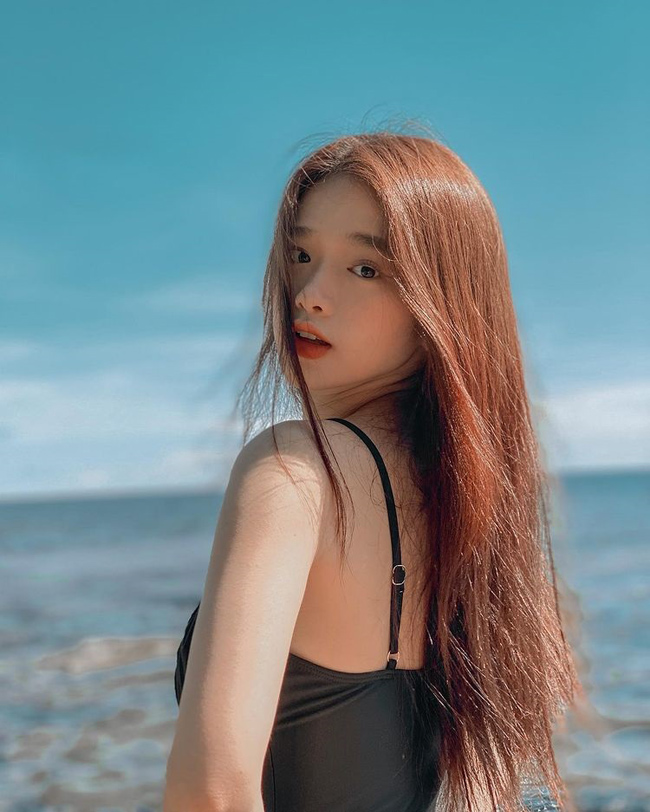 Cô &#34;đốn tim&#34; người nhìn bởi vẻ đẹp trong veo tuổi mới lớn.&nbsp;
