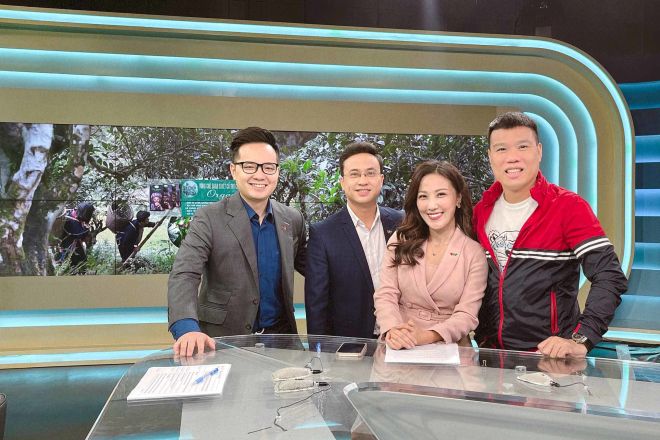 BTV mới dẫn bản tin thời sự "Chào buổi sáng" của VTV: Tưởng lạ hóa quen - 2