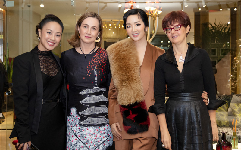 Và thu hút hàng loạt các doanh nhân nước ngoài.