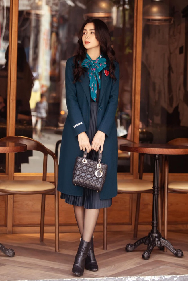 Hoa hậu Giáng My lăng xê mốt áo chần bông sặc sỡ, Hồng Diễm &#39;đổi gió&#39; với style cá tính - 7