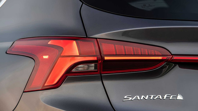Hyundai Santa Fe 2021 có giá bán tăng nhẹ, bản tiêu chuẩn dự kiến từ 648 triệu đồng - 7