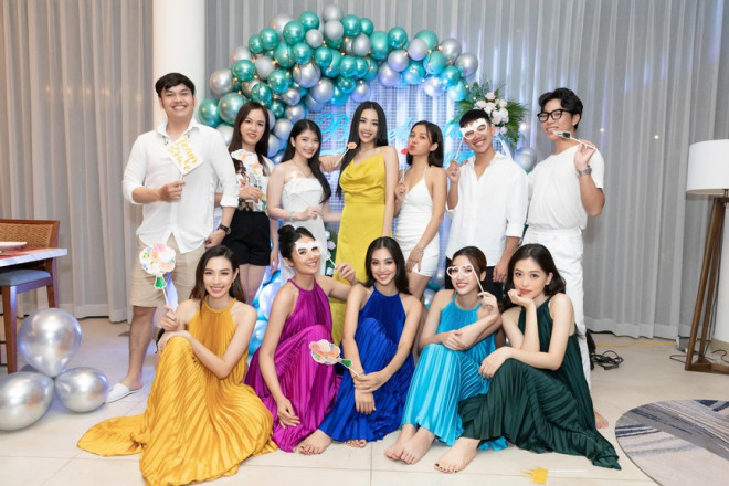 Dàn hoa - á hậu nóng bỏng với bikini trong tiệc chia tay độc thân của Á hậu Thuý An - 6