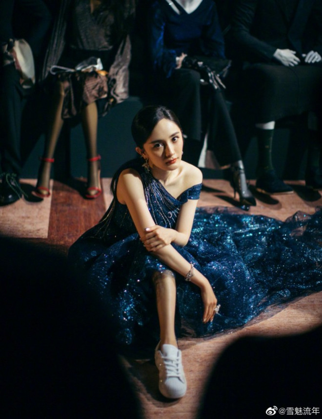 Ba nàng tiểu Hoa đán đọ sắc trên thảm đỏ GQ: Angela Baby lên No.1 hot search vì điều này - 7