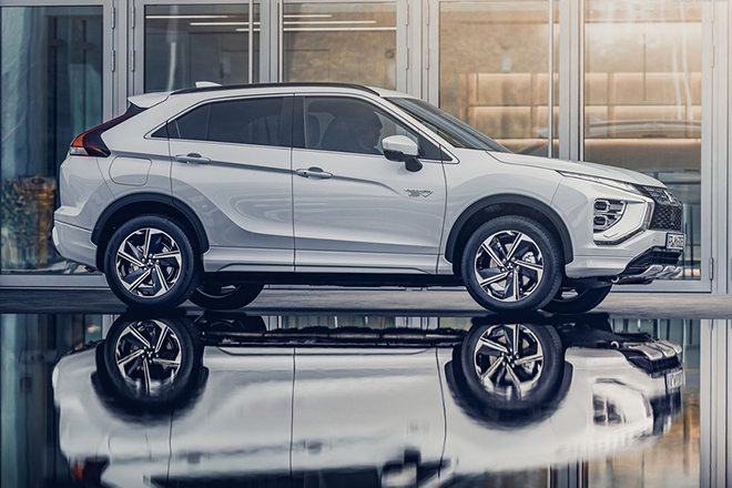 Mitsubishi Eclipse Cross 2021 ra mắt, SUV cỡ trung giá từ 562 triệu đồng - 6