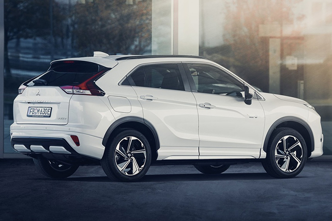 Mitsubishi Eclipse Cross 2021 ra mắt, SUV cỡ trung giá từ 562 triệu đồng - 2