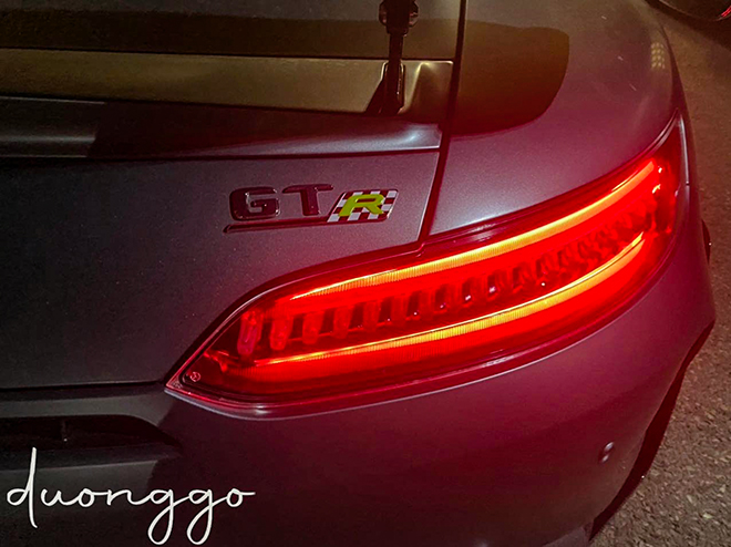 Siêu phẩm Mercedes-AMG GT R Pro đầu tiên có mặt tại Việt Nam - 4