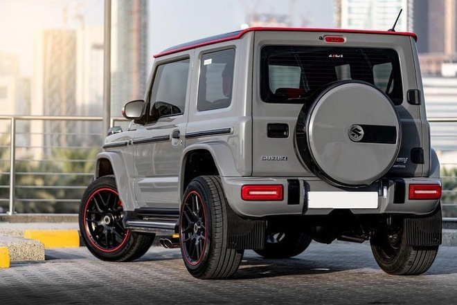 Suzuki Jimny "lột xác" thành Mercedes-Benz G-Class chỉ với 132 triệu đồng - 3