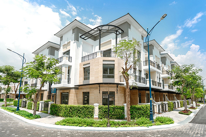 Verosa Park - Ngôi nhà để đời hiện lên lộng lẫy với đường nét thiết kế sang trọng cùng vật liệu cao cấp được tinh tuyển tỉ mỉ.