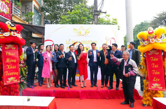 Á hậu Xuân Quỳnh ra mắt thương hiệu Cara Beauty Clinic tại Hà Nội - 4