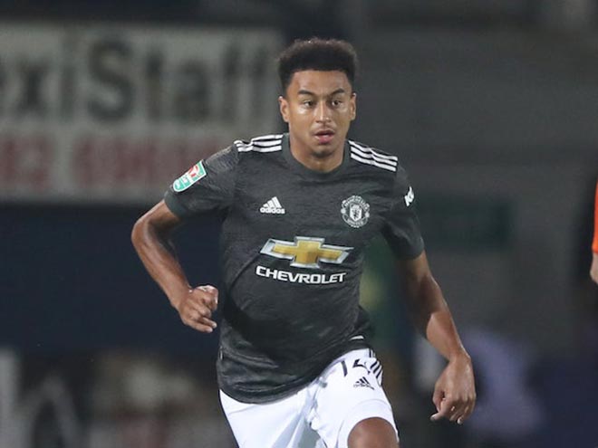 Jesse Lingard được MU gia hạn dù chưa đá 1 phút ở Premier League mùa này