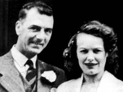 Hai vợ chồng Kenneth Barlow và Elizabeth Barlow.