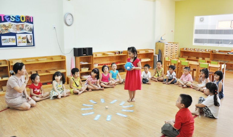 Với phương pháp Montessori, trẻ là trung tâm của buổi học