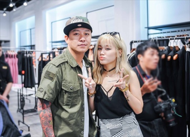 Yến Lê là học trò cưng của Tuấn Hưng. Trên trang cá nhân, cô chia sẻ nhiều hình ảnh hai thầy trò hội ngộ tại các sự kiện.
