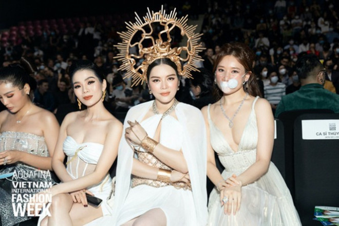 Vì sao “cuộc chiến” nhan sắc hàng ghế đầu gay cấn chặt chém khác hẳn “cuộc chiến” thảm đỏ? - 5