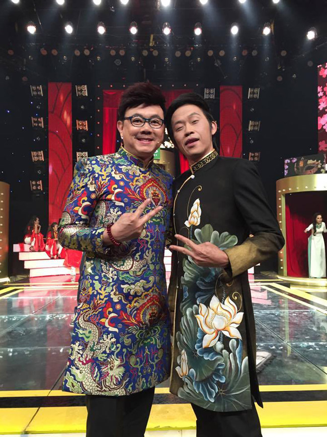 Mối thân tình giữa Hoài Linh và Chí Tài như người một nhà. Hoài Linh cũng là người luôn có mặt trong 2 liveshow của Chí Tài tổ chức ở Việt Nam.
