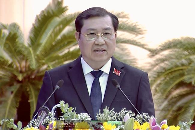 Chủ tịch UBND TP.Đà Nẵng Huỳnh Đức Thơ phát biểu tại kỳ họp HĐND TP.Đà Nẵng ngày 9/12. Ảnh: Đình Thiên