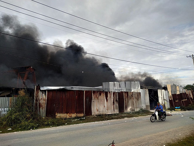May mắn vụ cháy không có thiệt hại về người nhưng nhiều tài sản bị thiêu rụi