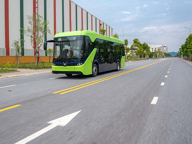 Tin tức ô tô - VinBus và Advantech VN "bắt tay" phát triển mạng lưới xe buýt thông minh tại Việt Nam