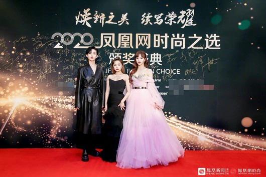 "Visual công chúa" của Khổng Tuyết Nhi lấn át dàn mỹ nhân Hoa ngữ trên thảm đỏ - 4