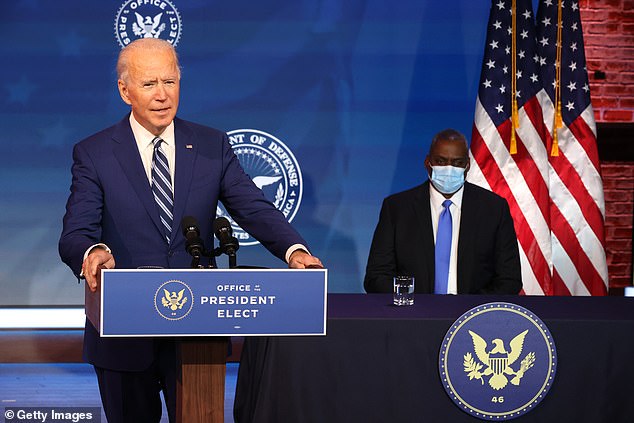 Ông Biden phát&nbsp;biểu trong buổi lễ công bố đề cử vị trí Bộ trưởng Quốc phòng.