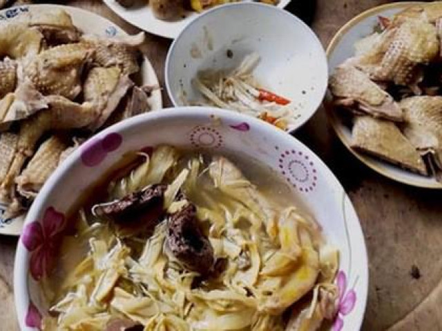 Ẩm thực - Măng rối khô nấu vịt