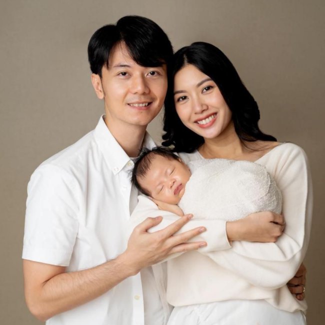 Sau khi kết hôn, Thuý Vân đã sinh con trai đầu lòng cho bạn trai đại gia.
