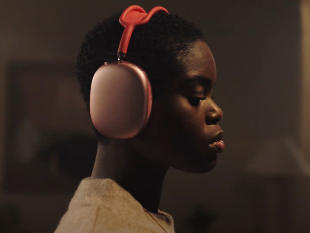 Công nghệ thông tin - Cười “rụng rốn” với loạt ảnh chế AirPods Max từ cộng đồng mạng